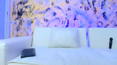 Snapshot of dustindollin_ chatting on October 20, 7:03 pm Dustin Dollin online show from October 20, 7:03 pm