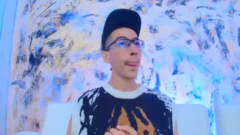 Snapshot of dustindollin_ chatting on March 5, 6:26 pm Dustin Dollin online show from March 5, 6:26 pm