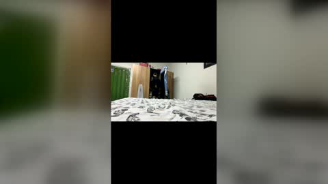 Snapshot of dustindollin_ chatting on March 12, 4:57 pm Dustin Dollin online show from March 12, 4:57 pm