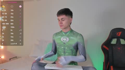 Snapshot of dustinlevine chatting on February 4, 2:39 am Dustin Levy online show from February 4, 2:39 am