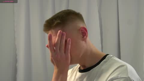 Dustyn online show from January 11, 2:25 pm