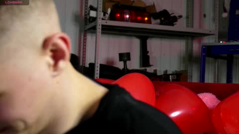 Dustyn online show from February 12, 5:26 pm