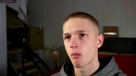 Dustyn online show from February 16, 2:32 pm