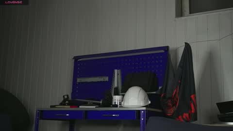 Dustyn online show from September 30, 4:23 pm