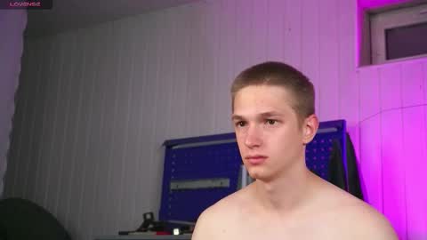 Dustyn online show from October 2, 4:36 pm