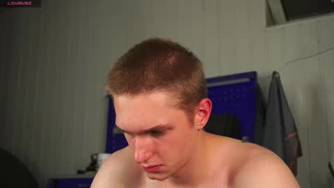 Dustyn online show from October 9, 4:38 pm