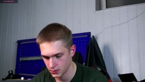 Dustyn online show from November 5, 3:45 pm