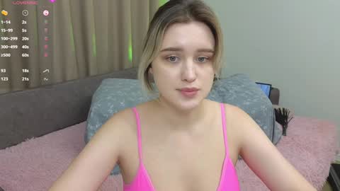 Snapshot of dusyastar chatting on December 17, 3:06 pm Dusya online show from December 17, 3:06 pm