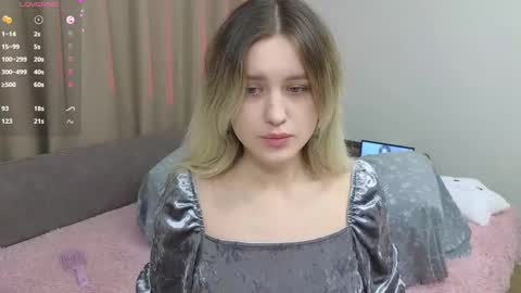 Snapshot of dusyastar chatting on February 24, 10:15 am Dusya online show from February 24, 10:15 am
