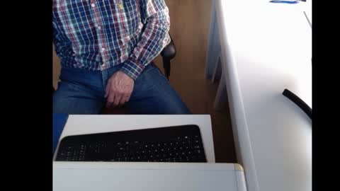 dutchpornking2 online show from December 27, 1:50 pm
