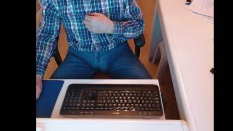 dutchpornking2 online show from December 29, 3:13 pm