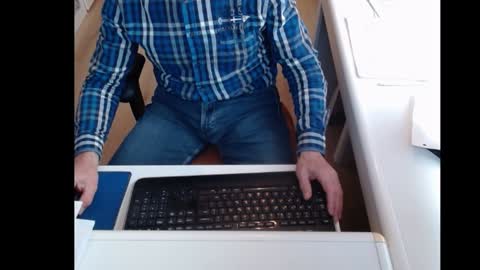 dutchpornking2 online show from January 3, 11:35 am