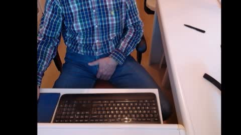 dutchpornking2 online show from January 12, 8:14 am