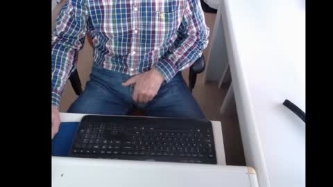 dutchpornking2 online show from January 13, 7:54 am