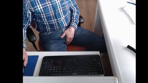 dutchpornking2 online show from January 18, 11:32 am