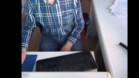 dutchpornking2 online show from January 19, 7:57 am