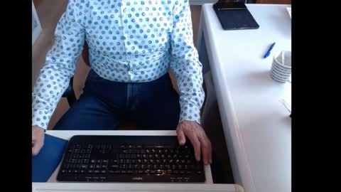 dutchpornking2 online show from October 10, 7:51 am