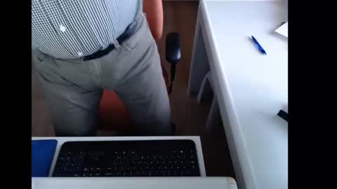 dutchpornking2 online show from March 3, 7:03 am