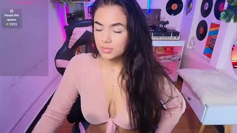 Snapshot of duulce_mia chatting on June 24, 11:31 am duulce_mia online show from June 24, 11:31 am