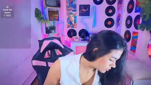 Snapshot of duulce_mia chatting on July 6, 11:29 am duulce_mia online show from July 6, 11:29 am