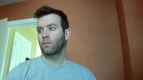 Snapshot of dweav240 chatting on February 4, 5:12 pm dweav240 online show from February 4, 5:12 pm