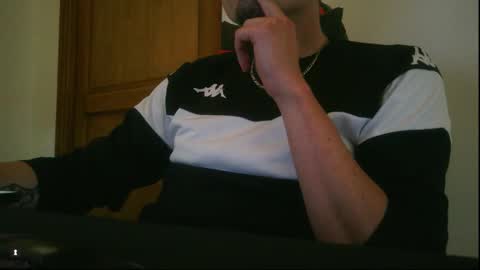 dy22__ online show from October 22, 3:56 pm