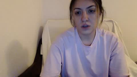 Snapshot of dyanakaylin chatting on December 25, 7:34 pm dayana online show from December 25, 7:34 pm