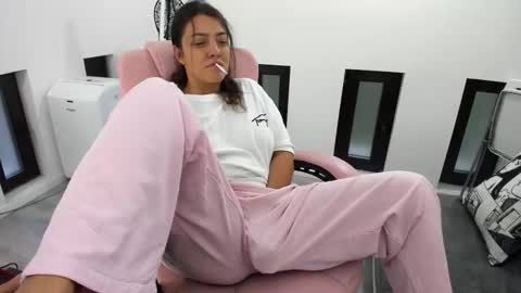 Snapshot of dyanakaylin chatting on September 12, 4:23 am dayana online show from September 12, 4:23 am