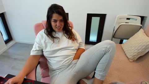 dayana online show from November 2, 5:32 am