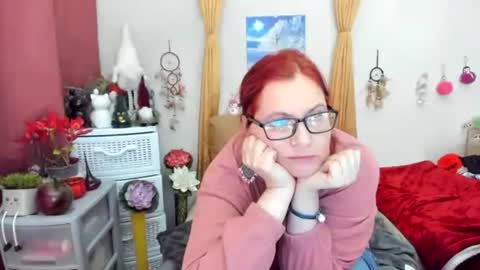 Snapshot of dyannelovee chatting on January 29, 6:50 pm Dyanne online show from January 29, 6:50 pm