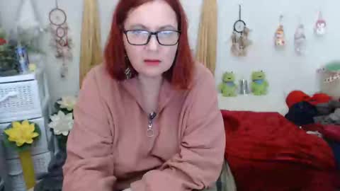 Snapshot of dyannelovee chatting on February 2, 9:23 pm Dyanne online show from February 2, 9:23 pm