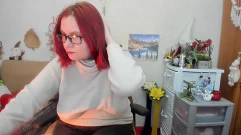 Snapshot of dyannelovee chatting on February 14, 9:56 am Dyanne online show from February 14, 9:56 am