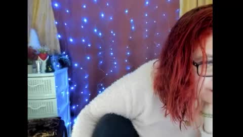 Snapshot of dyannelovee chatting on December 14, 6:56 pm Dyanne online show from December 14, 6:56 pm