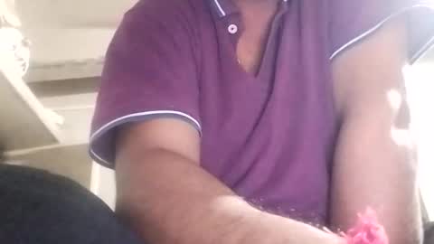 Snapshot of dyccc chatting on October 13, 9:04 pm Rockhandsome online show from October 13, 9:04 pm