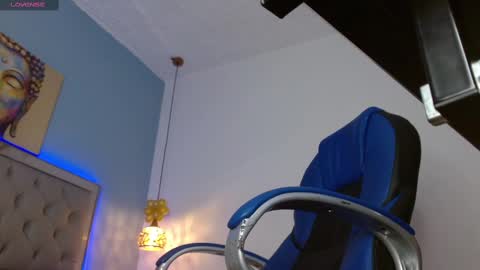 dyla_n18_ online show from March 5, 1:21 am