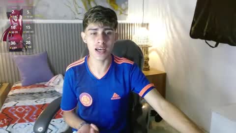 dyla_n18_ online show from September 21, 10:00 pm