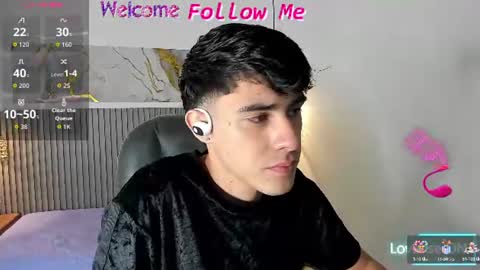 dyla_n18_ online show from July 5, 7:43 pm