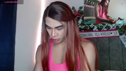 Snapshot of dylan276800 chatting on November 21, 2:27 pm dylan276800 online show from November 21, 2:27 pm