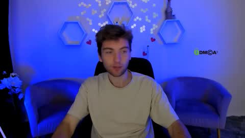 dylan_bold online show from September 28, 8:31 am