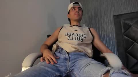 Dylan online show from October 13, 11:21 am