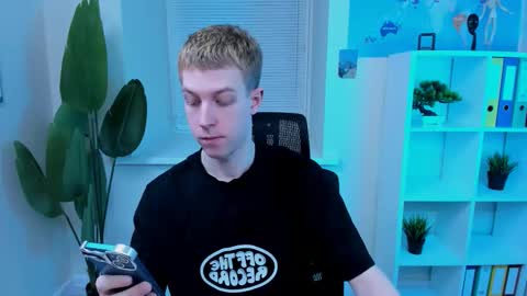 Dylan online show from March 19, 10:30 am