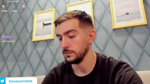 Snapshot of dylan_starxx chatting on June 23, 2:31 am Dylan online show from June 23, 2:31 am