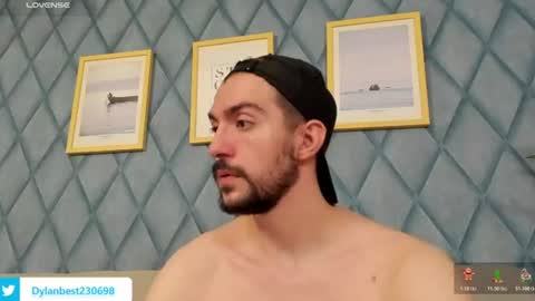 Snapshot of dylan_starxx chatting on July 15, 11:10 pm Dylan online show from July 15, 11:10 pm
