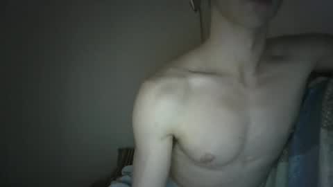 Snapshot of dylan_x0x0 chatting on June 23, 1:42 pm dylan_x0x0 online show from June 23, 1:42 pm