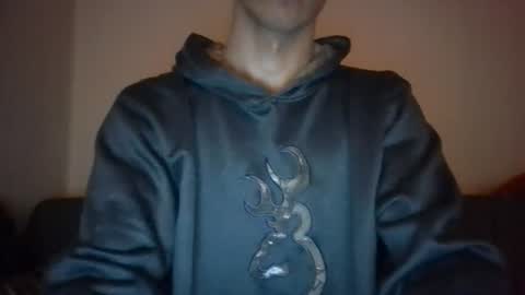 Snapshot of dylan_x0x0 chatting on August 3, 10:21 am dylan_x0x0 online show from August 3, 10:21 am