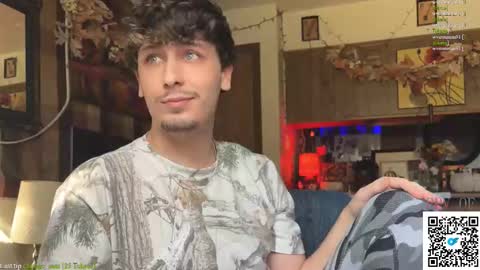 Dylan Daniel 7.8 online show from November 4, 8:52 pm