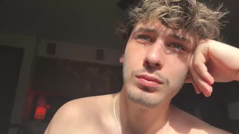 Dylan Daniel 7.8 online show from November 18, 5:28 pm