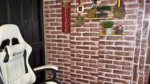 Dylangusss online show from March 15, 9:48 am