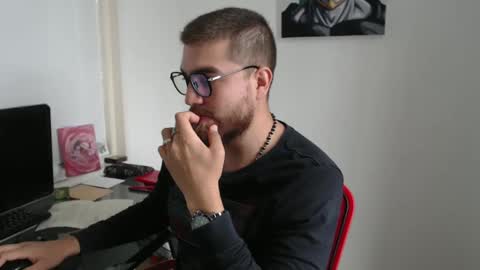 dylanhot10 online show from September 27, 8:25 pm