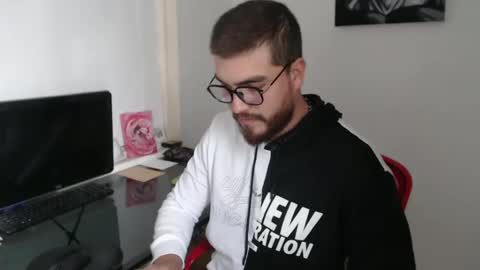 dylanhot10 online show from October 10, 9:25 pm